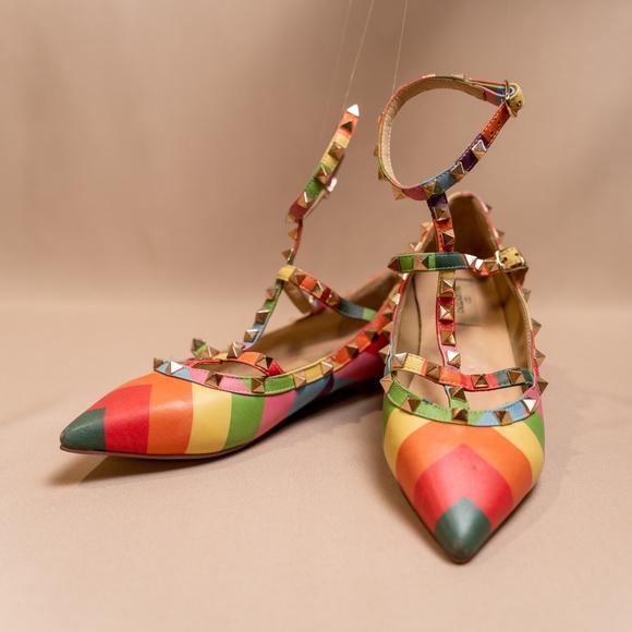Valentino Garavani Shoes - RARE Valentino Garavani Resort 2015 Size 36 Rainbow cageflats LIMITED PRIDE🌈